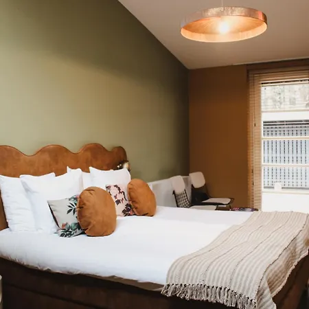 Zoomers Aan Het Bos Szálloda 4*