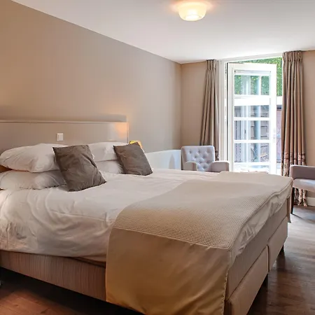 Zoomers Aan Het Bos 호텔 4*