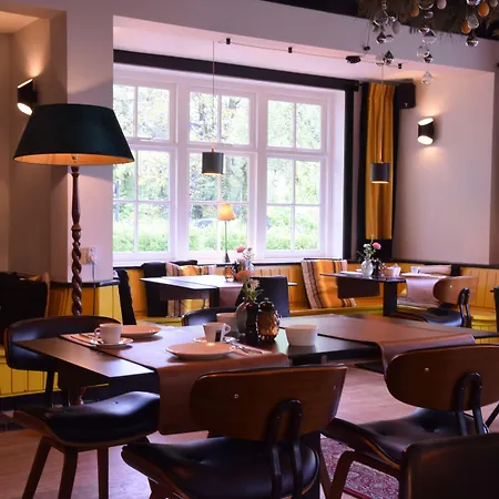 Zoomers Aan Het Bos 4* 카스트리컴