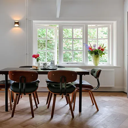 Zoomers Aan Het Bos 호텔 4*