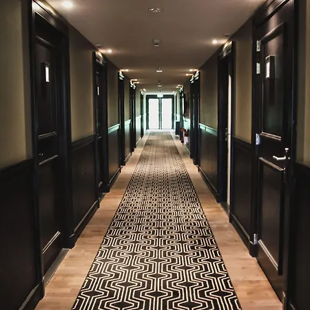 호텔 Zoomers Aan Het Bos 4*